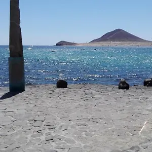 https://apartamento-en-el-medano.tenerifehoteles.net